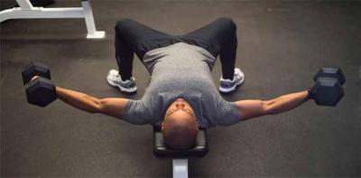 Dumbbell Fly Nedir ? Nasıl Yapılır ?